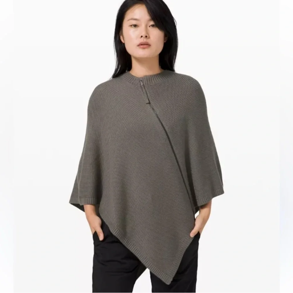 LULULEMON On The Go Poncho Grey Sage OS